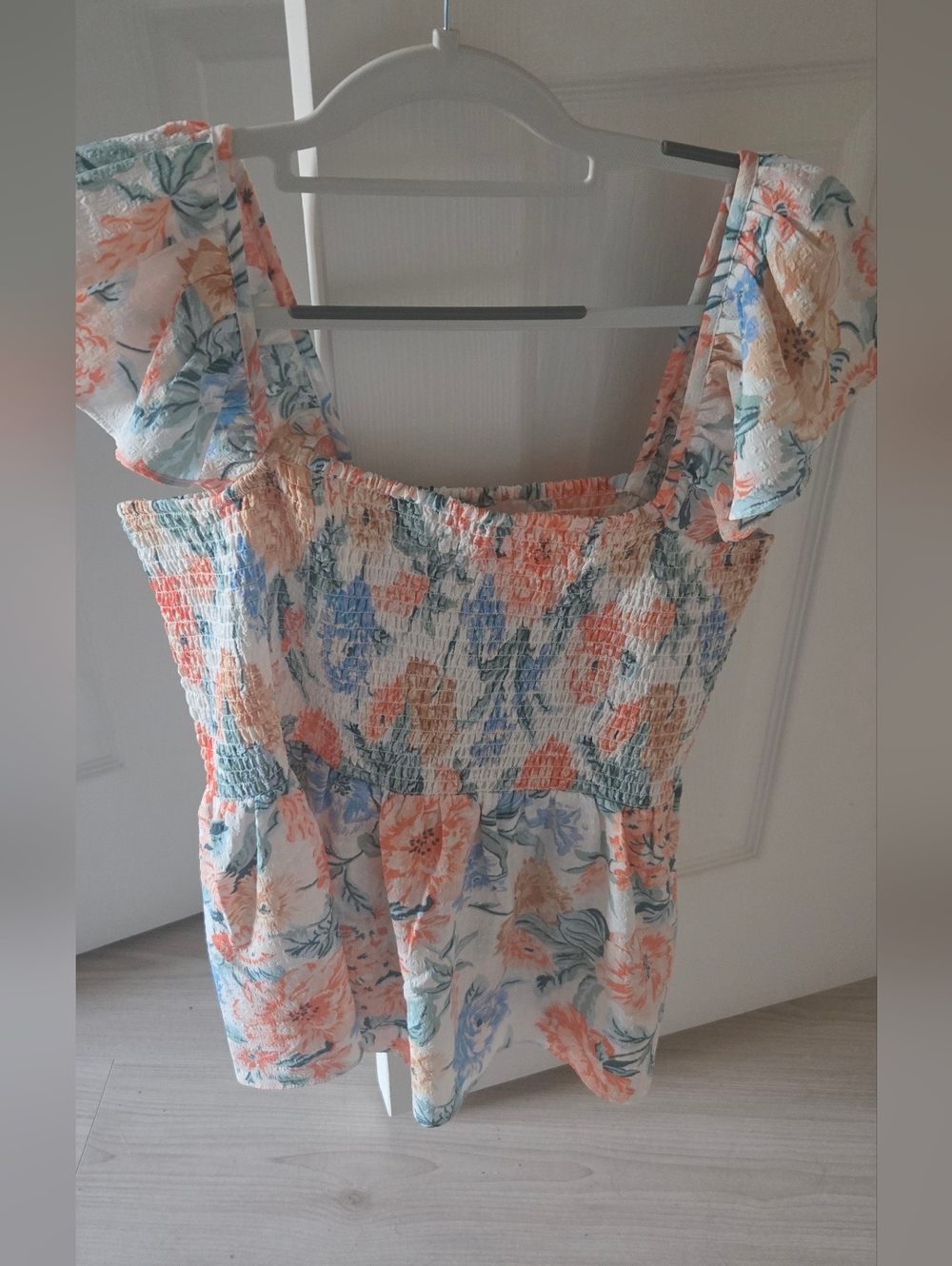 NW/OT!  LOFT GARDEN FLORAL SMOCKED PEPLUM TOP - SIZE LARGE